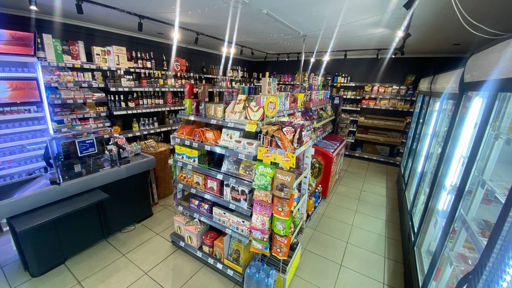 Продам продуктовий магазин з дохідністю 2800 - 3000 доларів в місяць