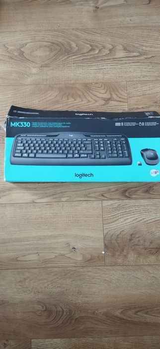 Bezprzewodowa klawiatura i mysz Logitech