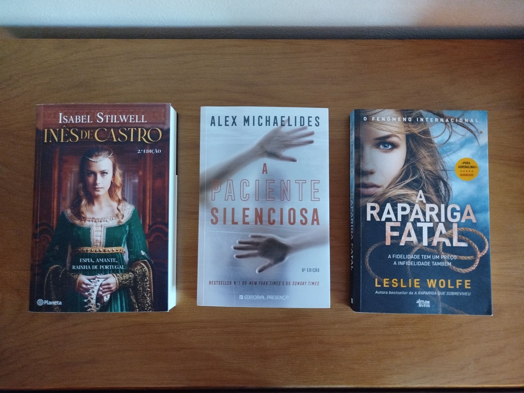 Livro de vários autores