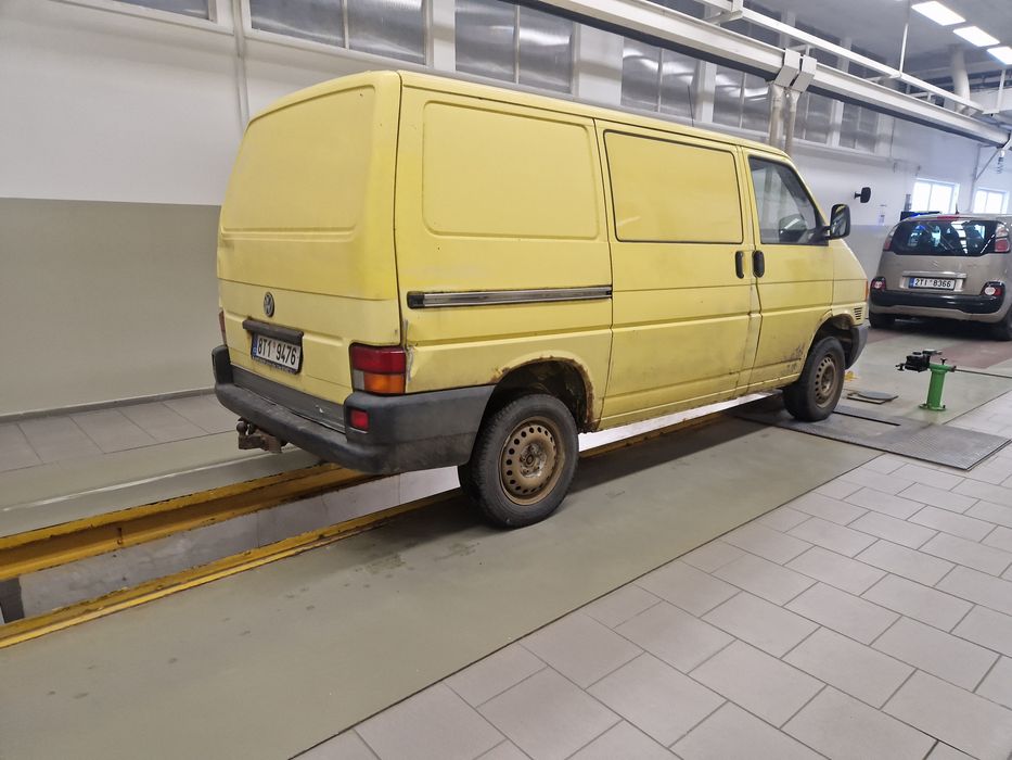 Volkswagen transporter t4 syncro 4x4 2.5 tdi ACV