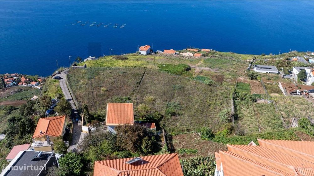 Terreno plano no Loreto, Calheta – Vista mar e excelente exposição sol