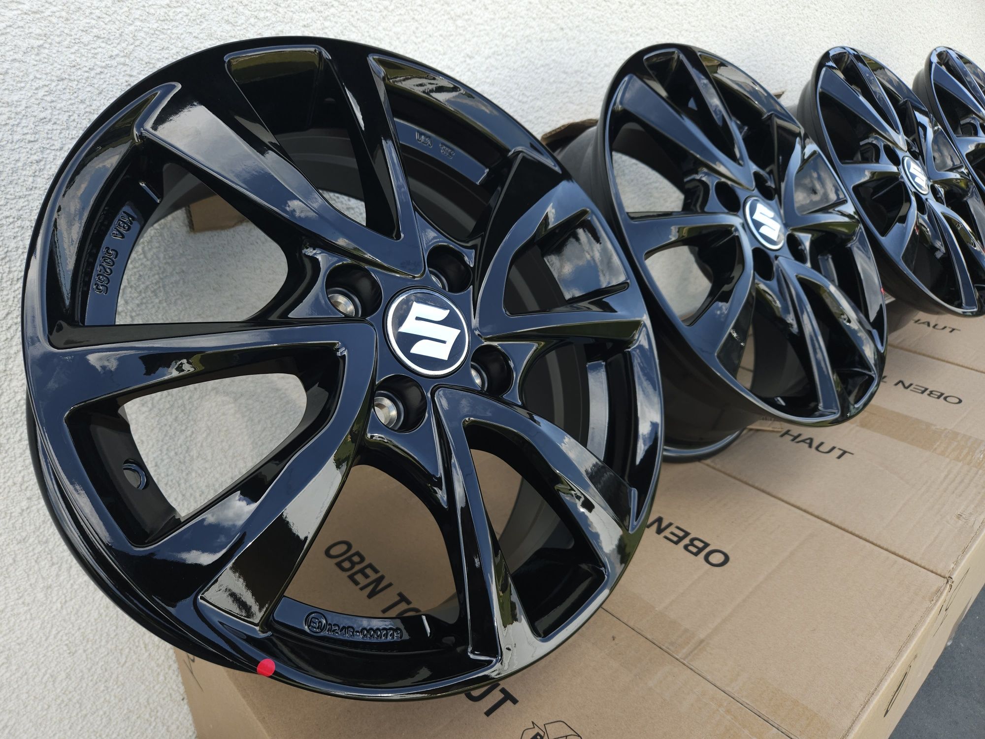 Suzuki Swift 15 " Nowe Felgi 4x100 Baleno Ignis Czarne Alufelgi