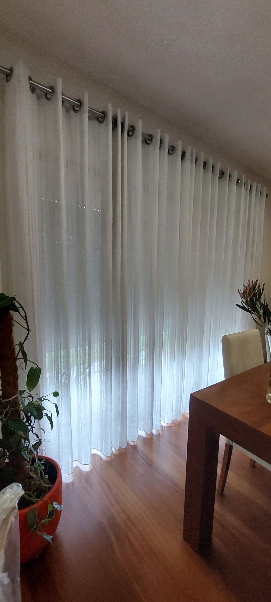 Cortinados como novos