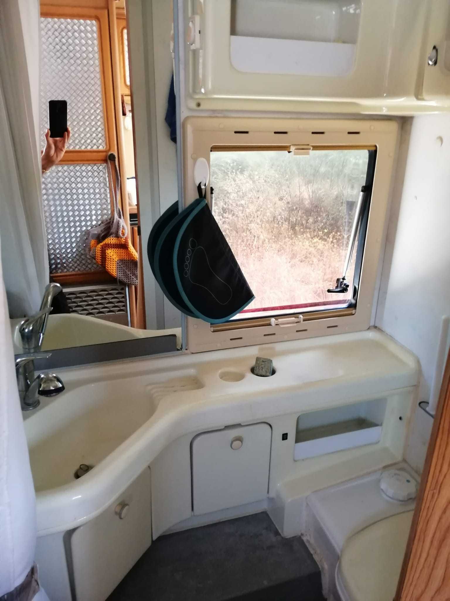 Autocaravana Peugeot J5/ Fiat Ducato Burstner - excelente estado!