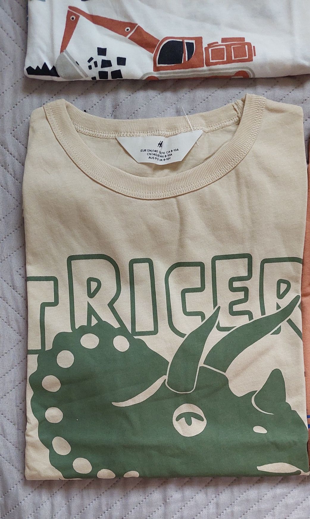 NOWE 6 koszulek tshirt H&M 134 140 dinozaur aura pojazdy koparki paka