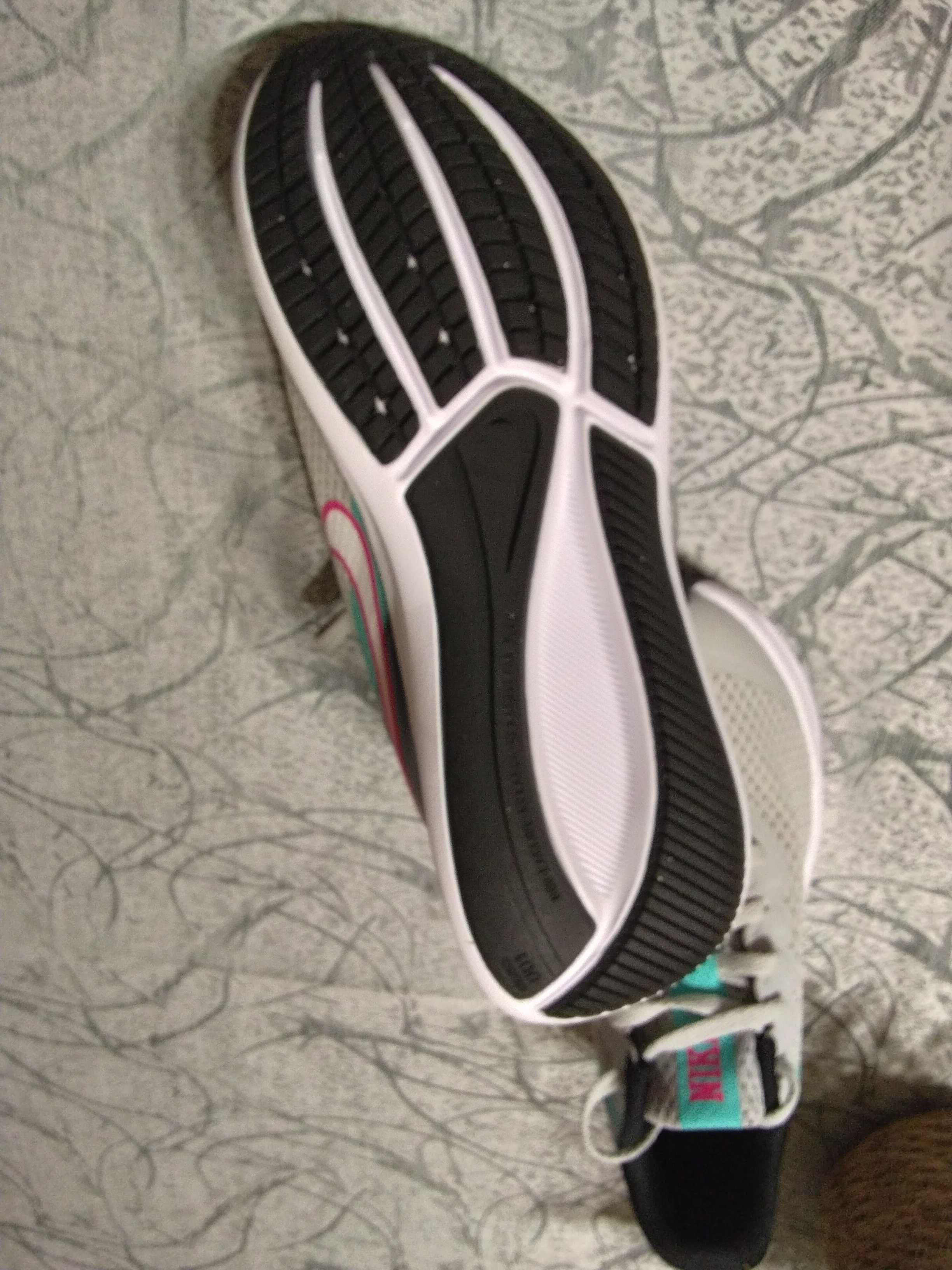 Sapatilhas Nike Star Runner 3 SE NOVAS - Tamanho 36,5