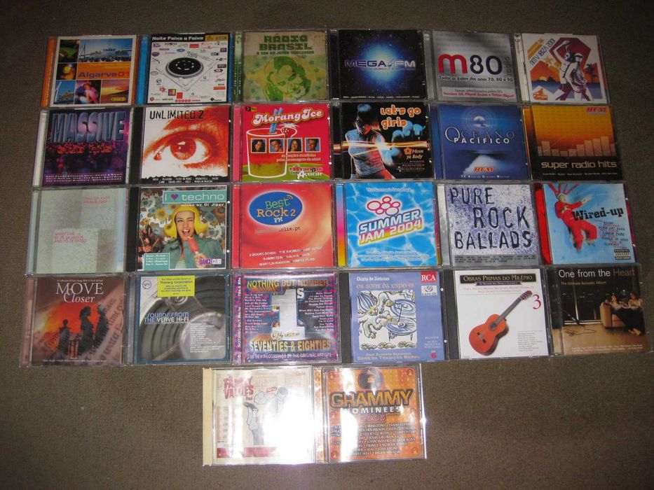 Lote de 56 CDs de Música (Colectâneas). Portes Grátis!
