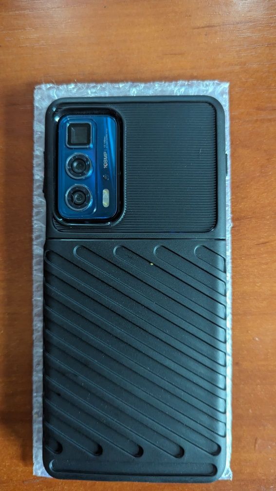 Motorola edge 20 pro 12/256gb.
