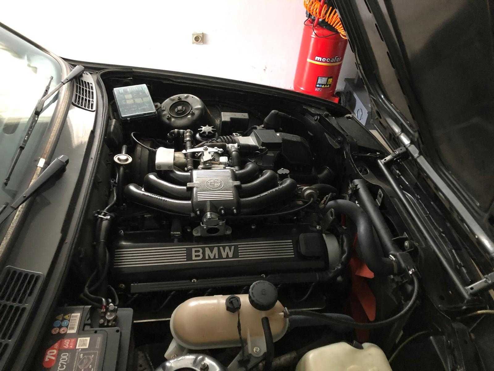 BMW E30 320i 1984