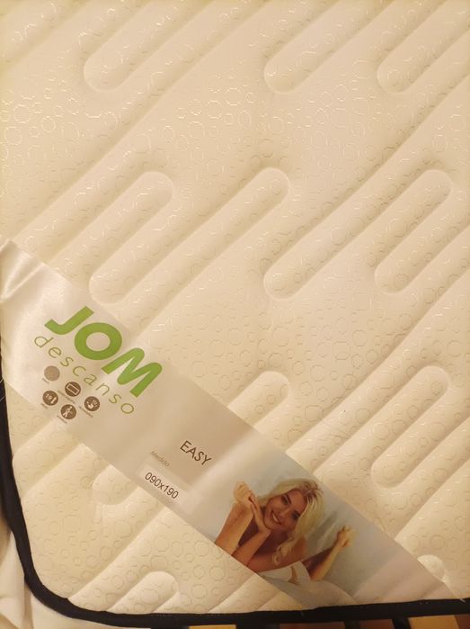 Colchão de solteiro 90x190 Jom