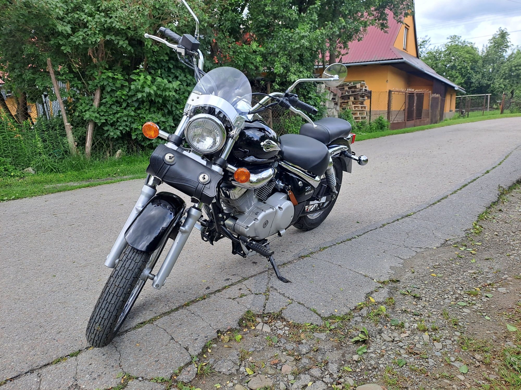 Suzuki Intruder lc125