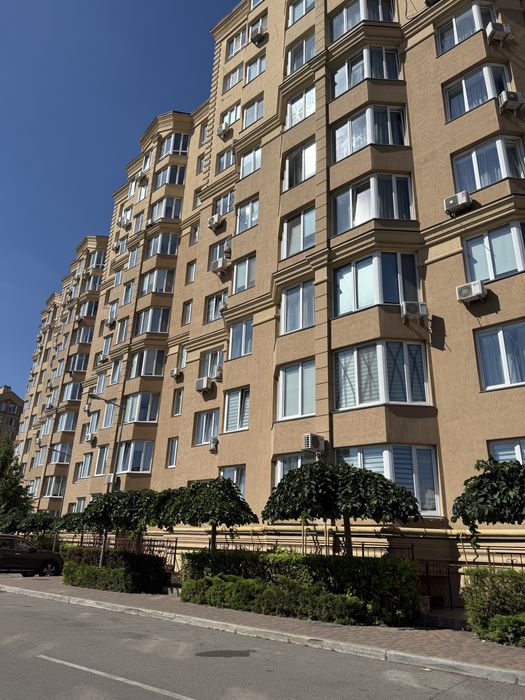 Класне приміщення-готовий бізнес! 1 поверх 74 кв.м ЖК Софія