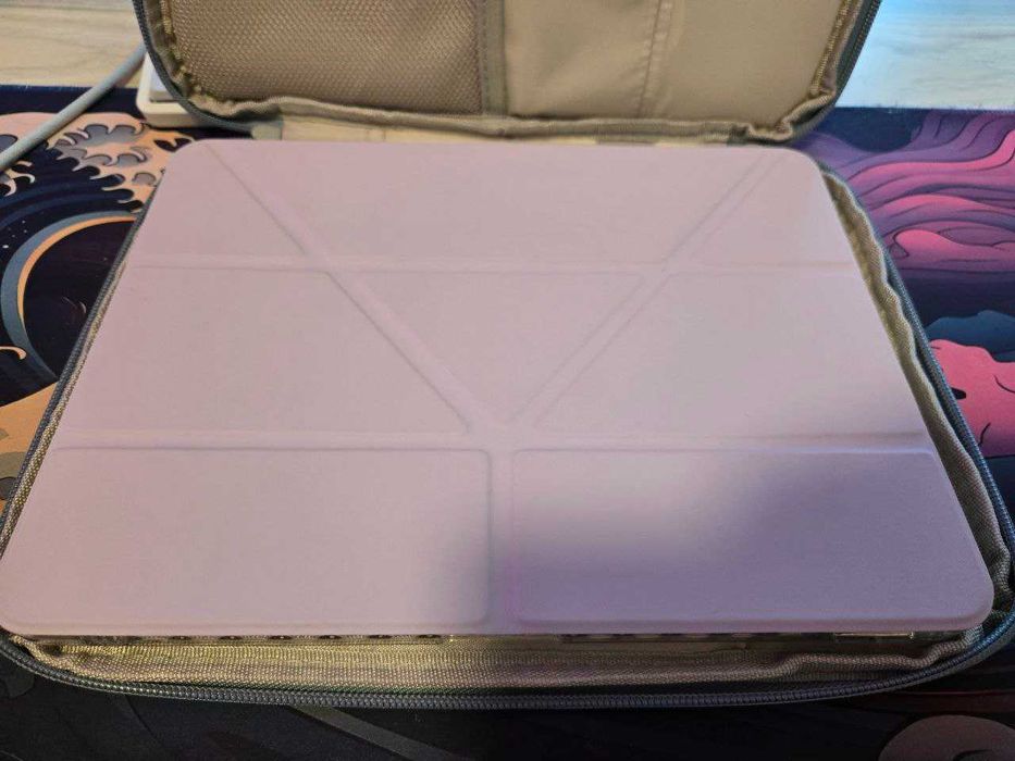 iPad Air 5 (2022) Blue + Apple Pencil 2 + Logitech Folio Touch