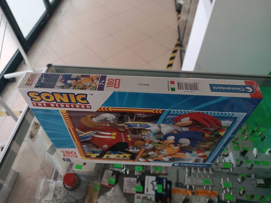 Puzzle Clementoni Sonic Superpuzzle Supercolor 48,5x33,5cm 180 peças