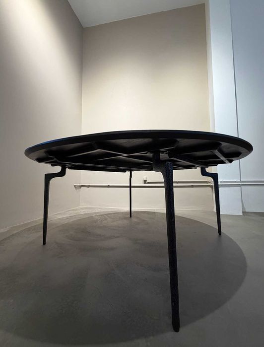 Mesa "Area" preto