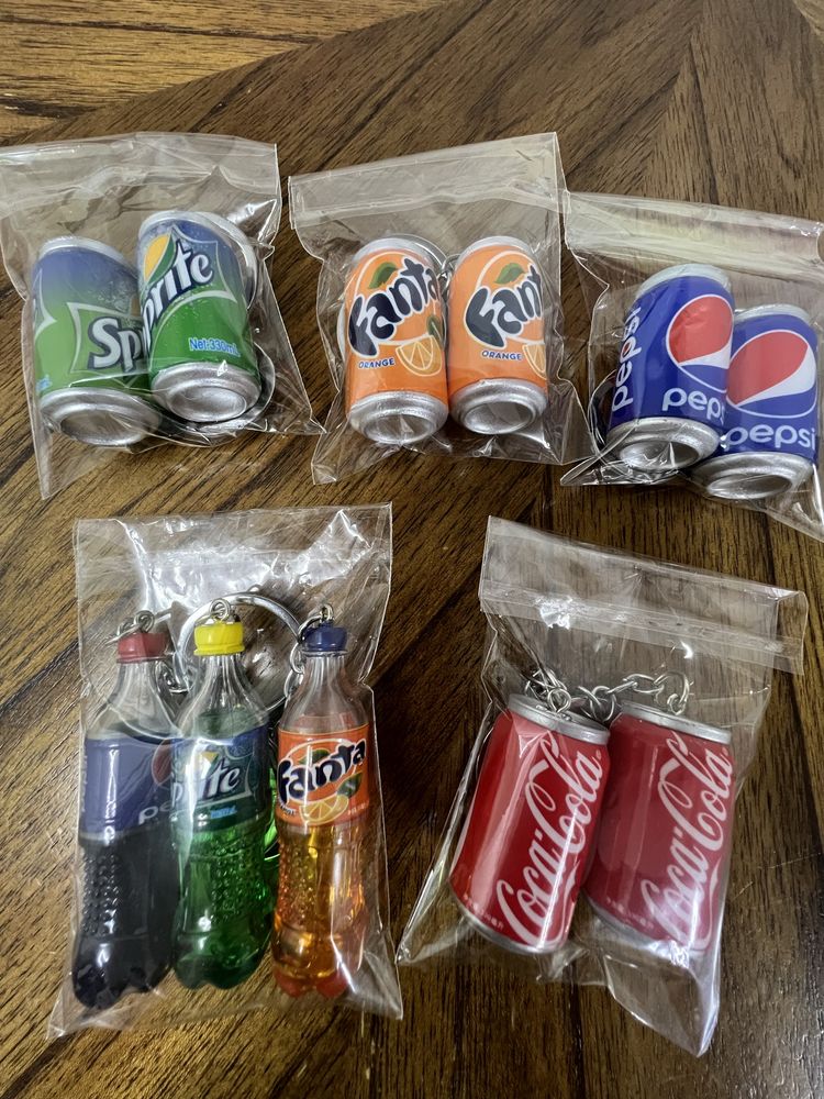 Брелоки Cola, Fanta, Sprite, Pepsi