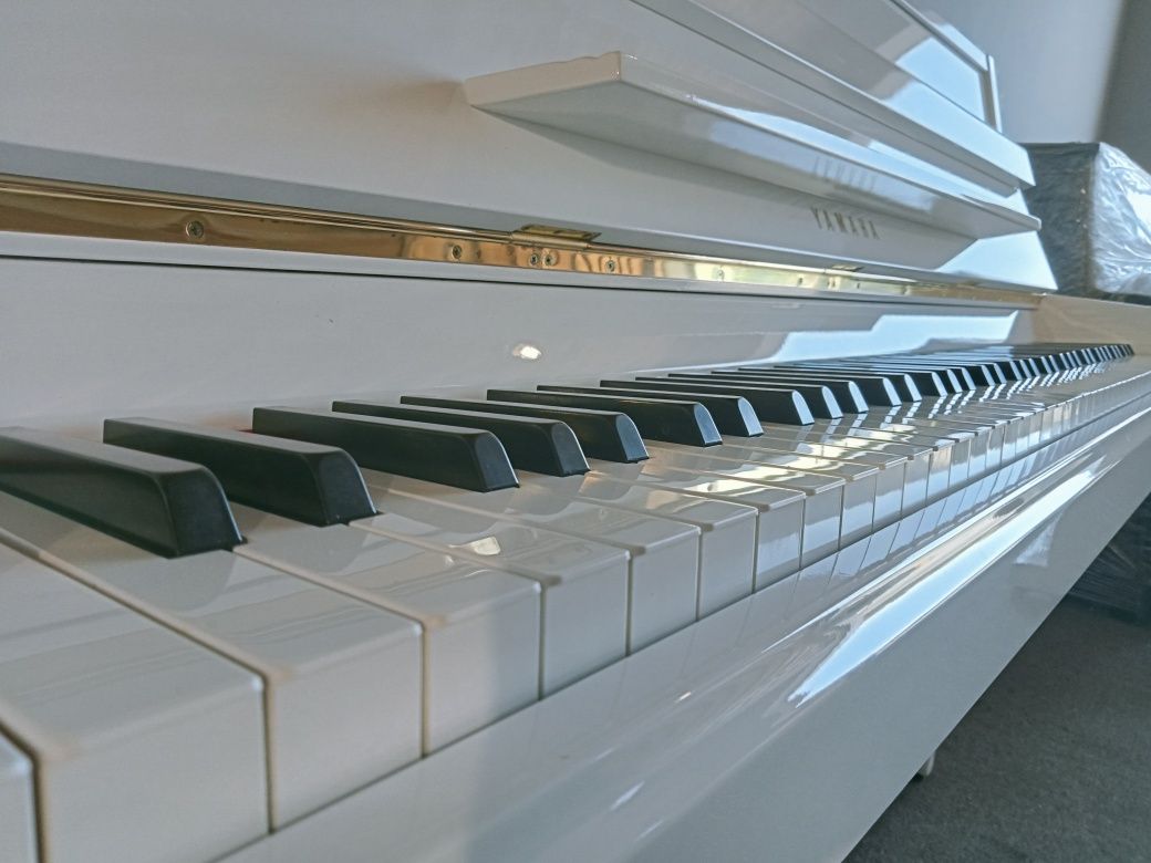 Yamaha połysk białe pianino