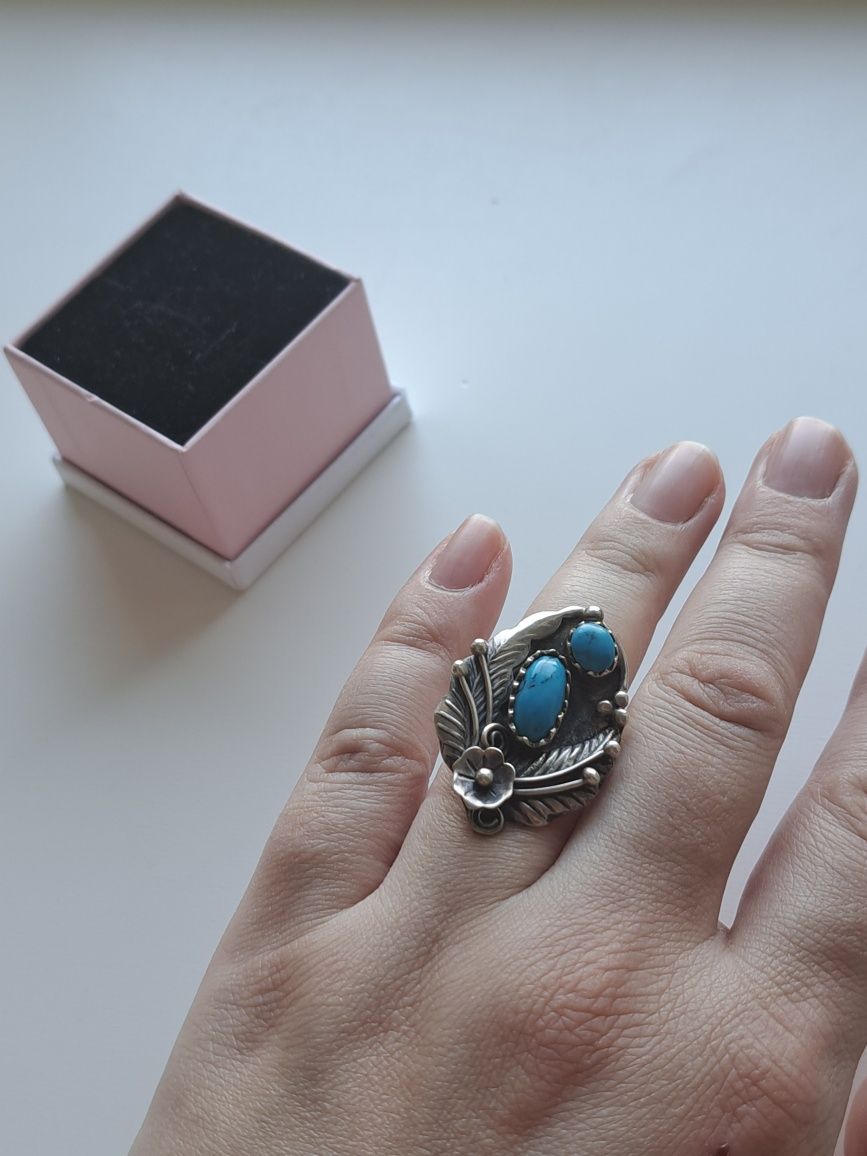 Srebrny pierścionek Indian Navajo