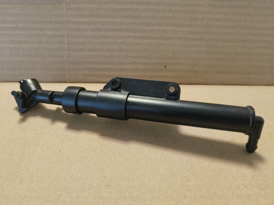 Продам форсунка омивача фари Volvo 31294407