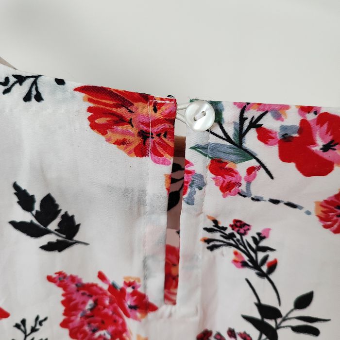 Bluzka koszula biała w kwiaty 40 L Greenpoint elegancka floral