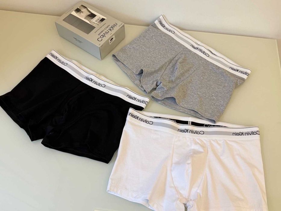 Bokserki męskie bawełniane Calvin Klein – klasyczne kolory, 3 sztuki