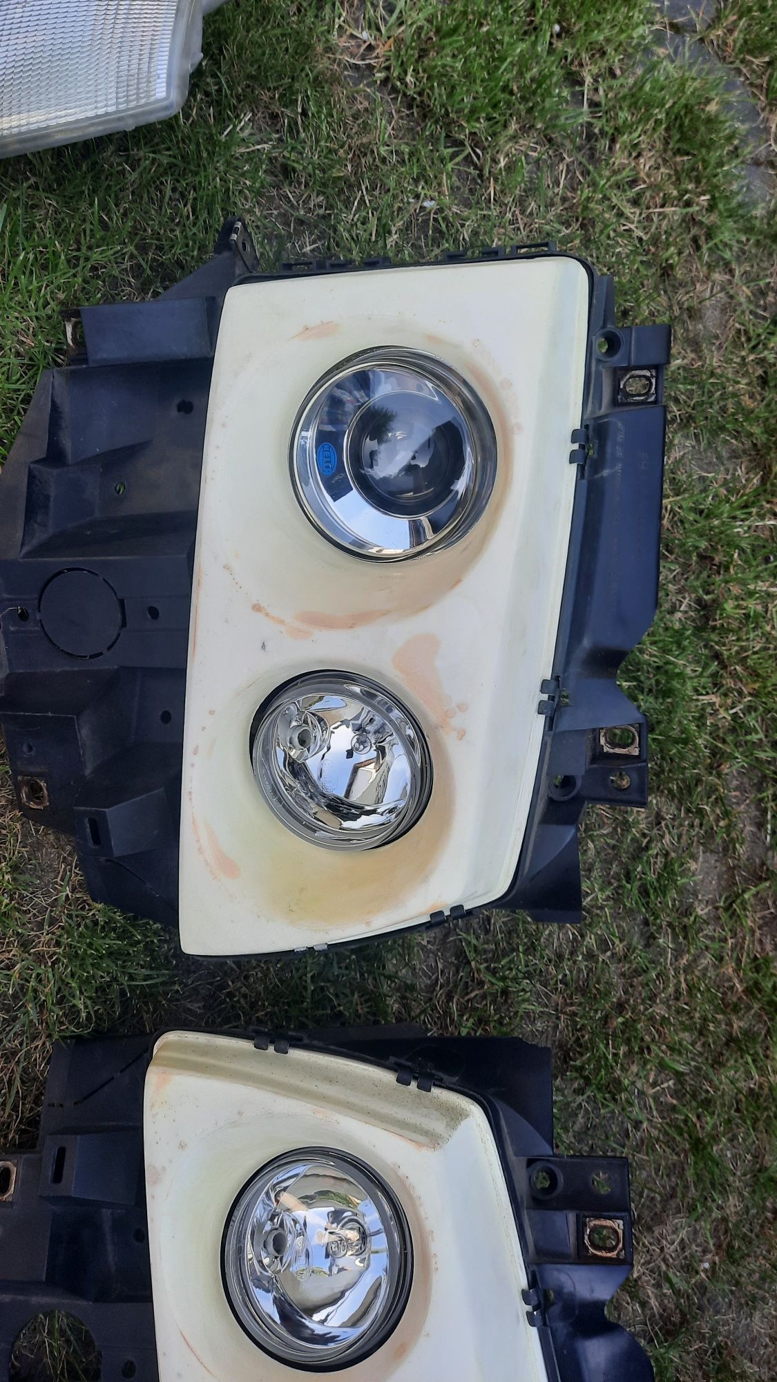 Lampy reflektory T4 soczewki hella styl projekt zwo