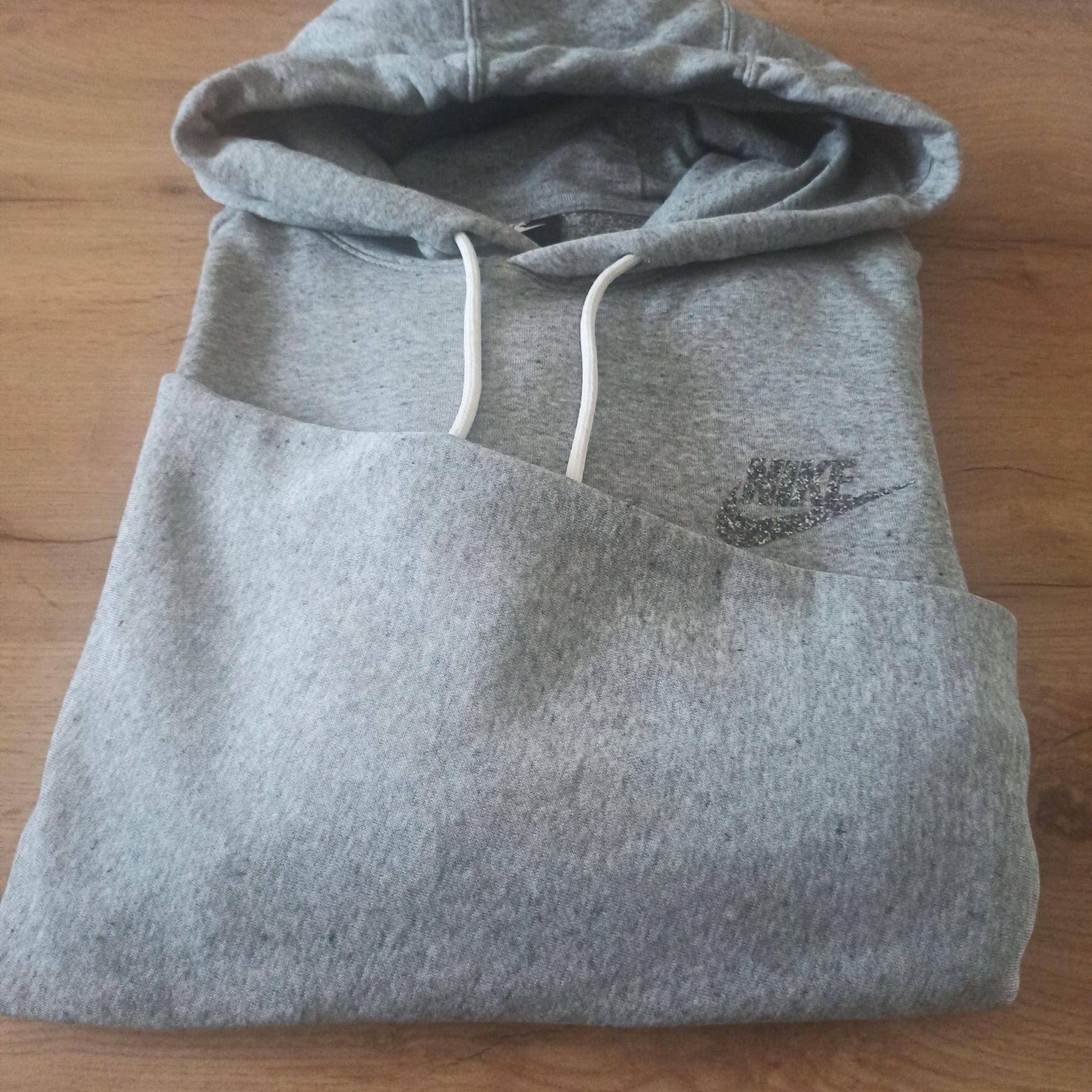 Szara bluza Nike z kapturem kangurka rozmiar L