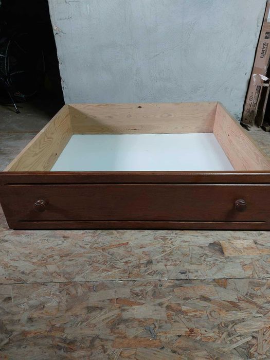 Łóżko drewniane z materacem 90x200