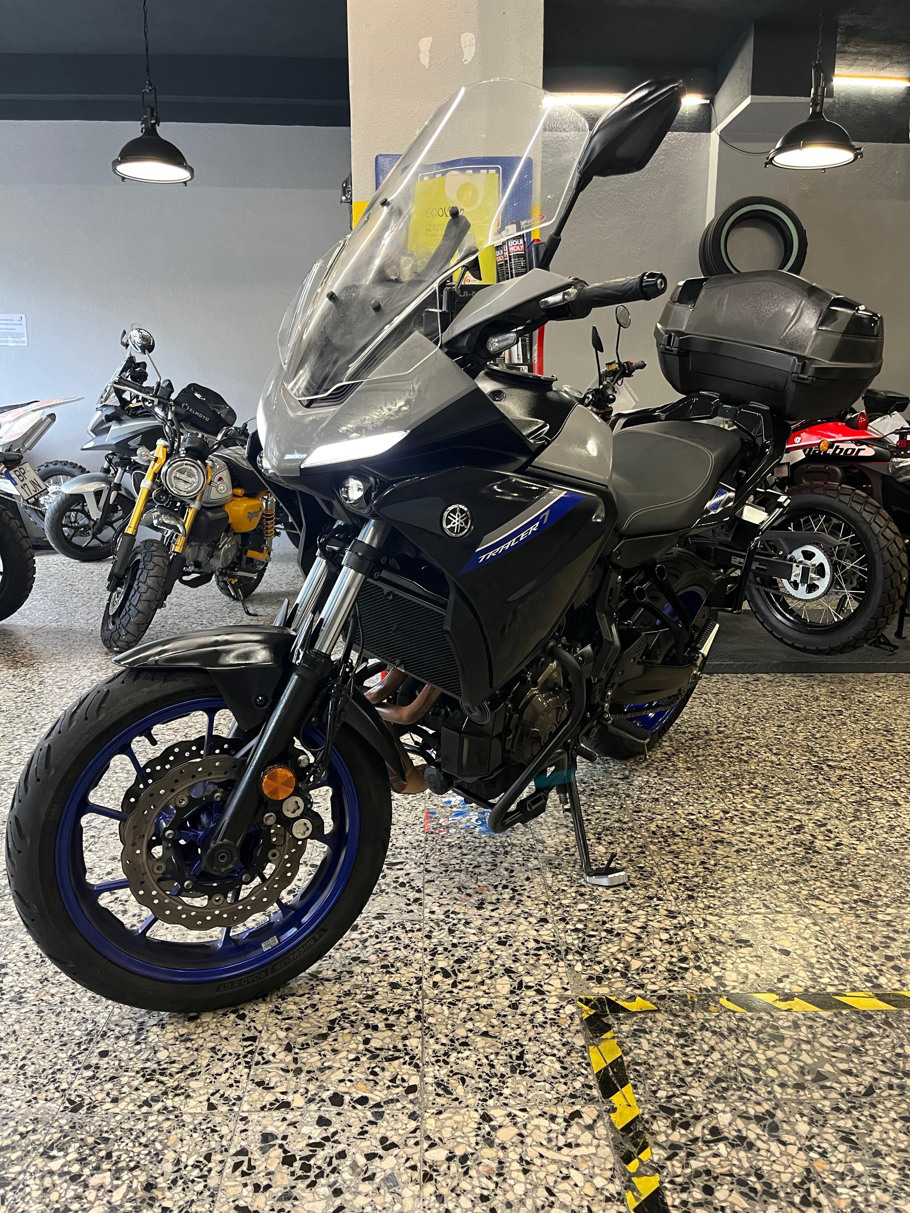 Yamaha MT-7 Tracer de 2021 em Óptimo estado Top case Crash Bars, USB,.