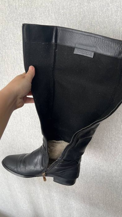 Високі шкіряні чоботи (сапоги). Розмір 37