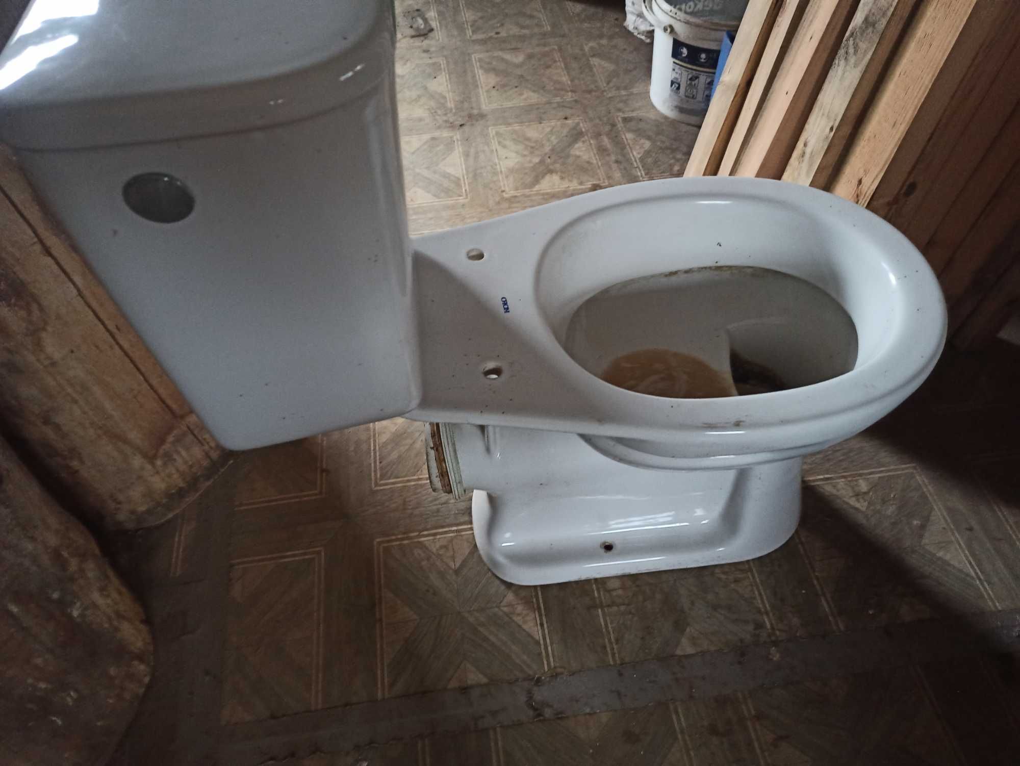kompakt WC, muszla plus ceramiczna spłuczka