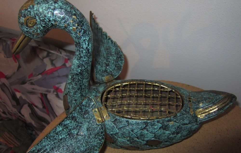 Conjunto de Pato 30 cm porta Flores+Mulher a regar 40 cm+Floreira 40