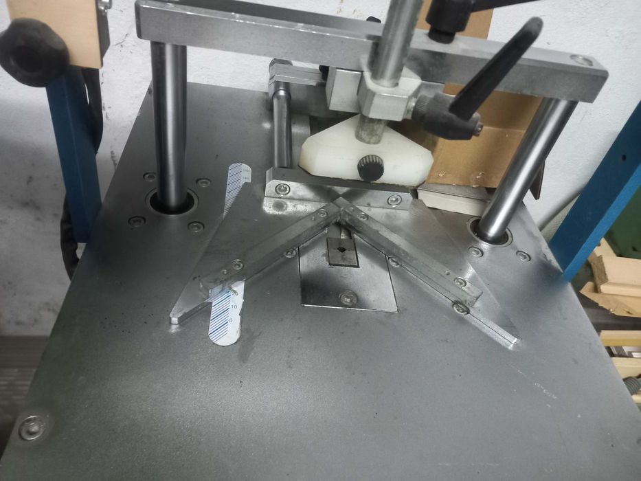 Maquinas fazer molduras grapadora