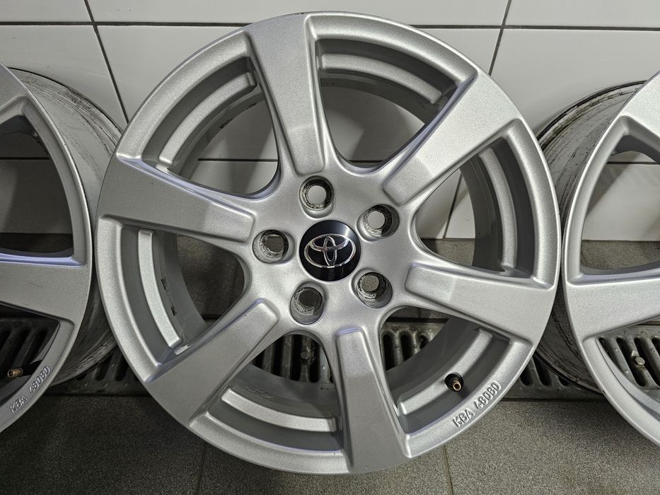 Alufelgi 16 5x114,3 ORYGToyota Auris Corolla Verso Avensis Rav4 Suzuki