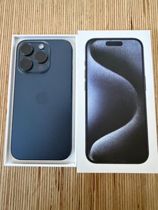 iPHONE 15 PRO 256 GB Granatowy Tytan