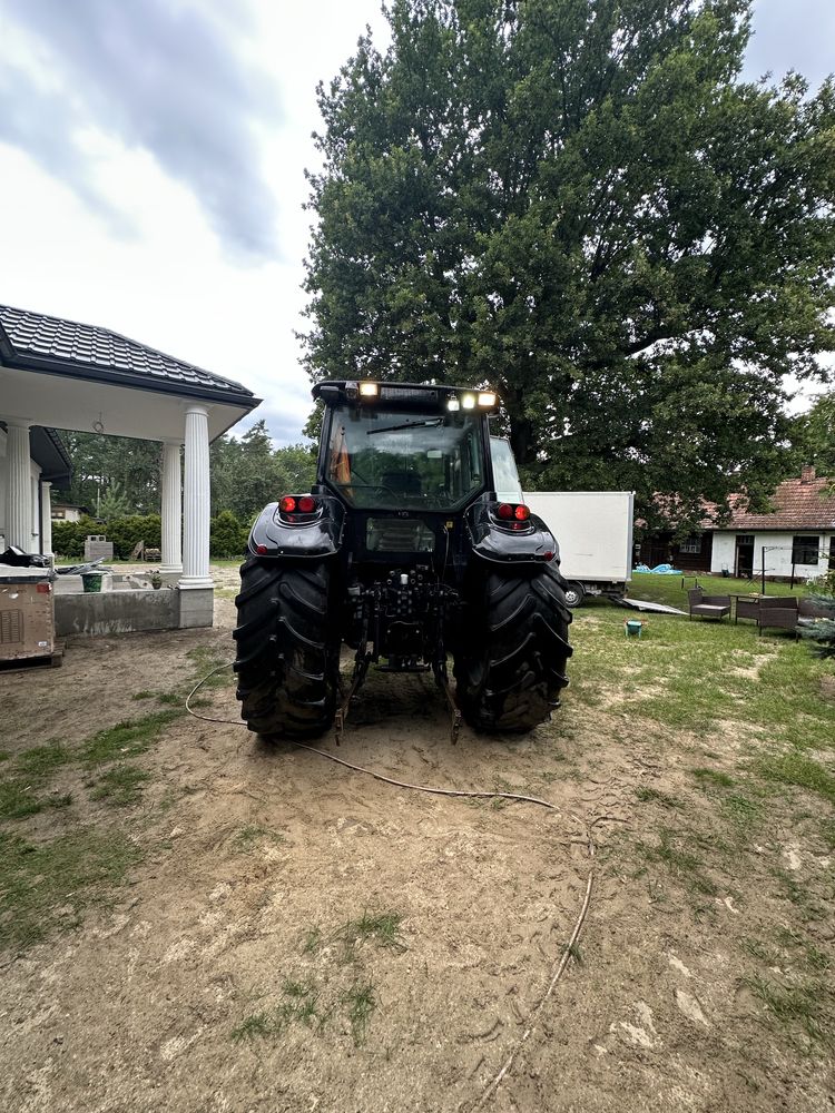 Valtra T180. 2004r. Manual biegi pelz. 4200mth!!!