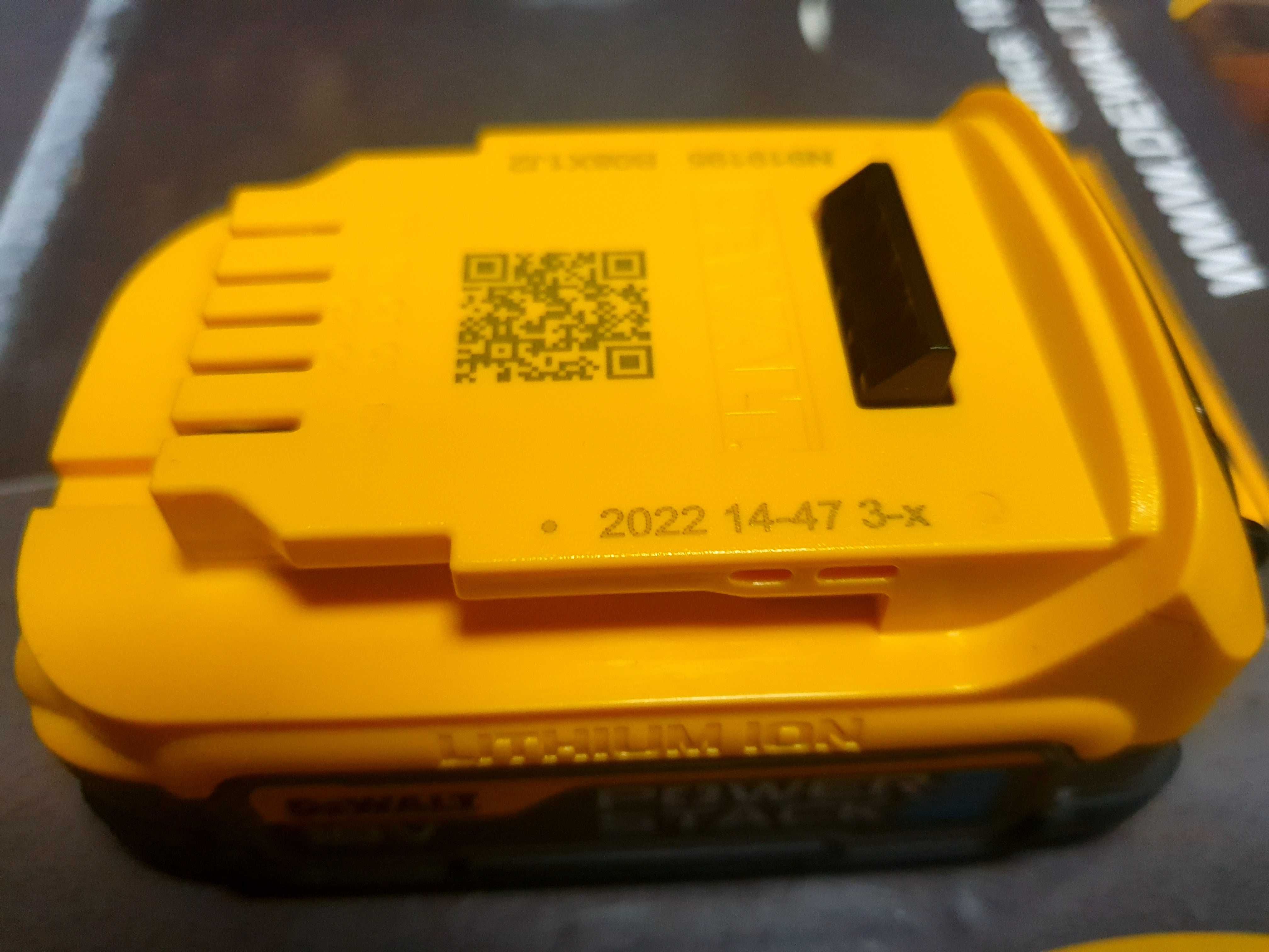 Акумуляторна батарея PowerStack DeWALT DCBP034 3роки гар.