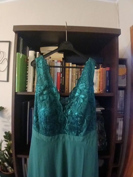 Nowa sukienka wizytowa Bonprix