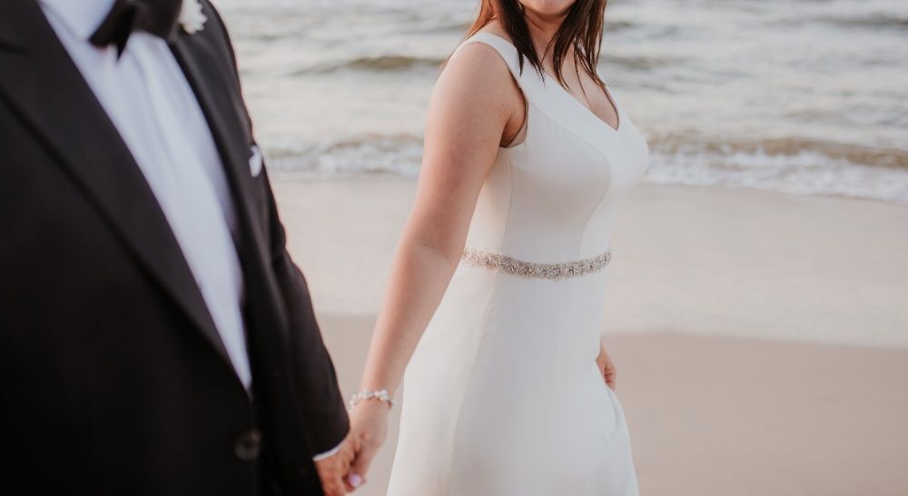 Klasyczna Suknia Ślubna ANNAIS BRIDAL r. 38-40 minimalistyczna