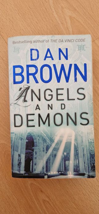 Dan Brown Angels and Demons
