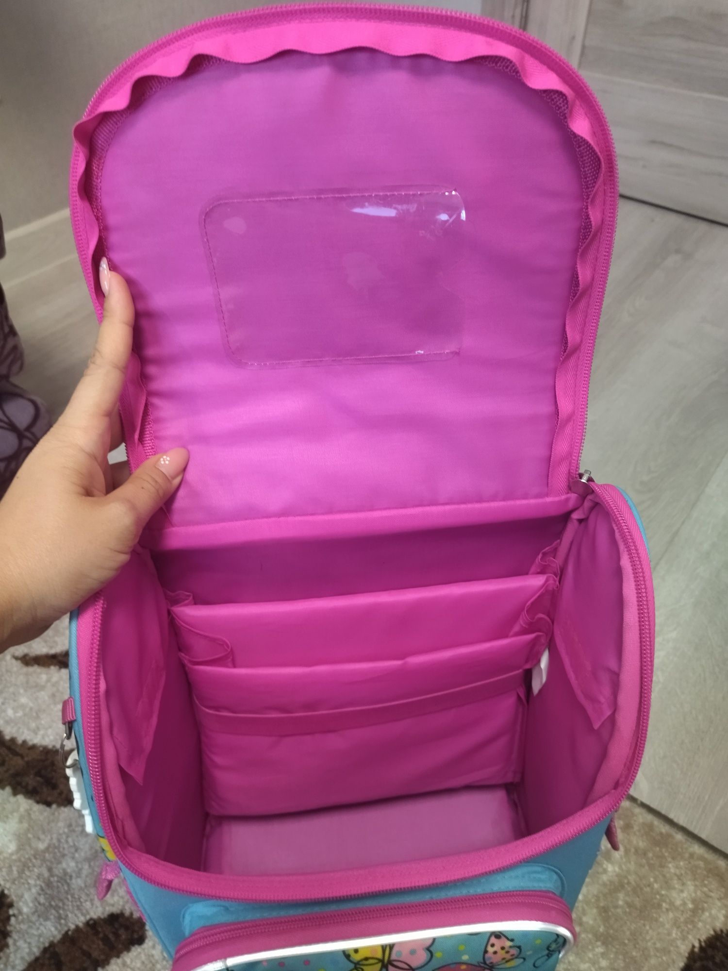 Шкільний портфель рюкзак