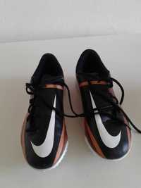 Buty pilkarskie turfy Nike Phantom 36,5