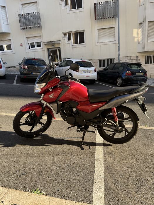 Honda CBF 125 vendo ou troco
