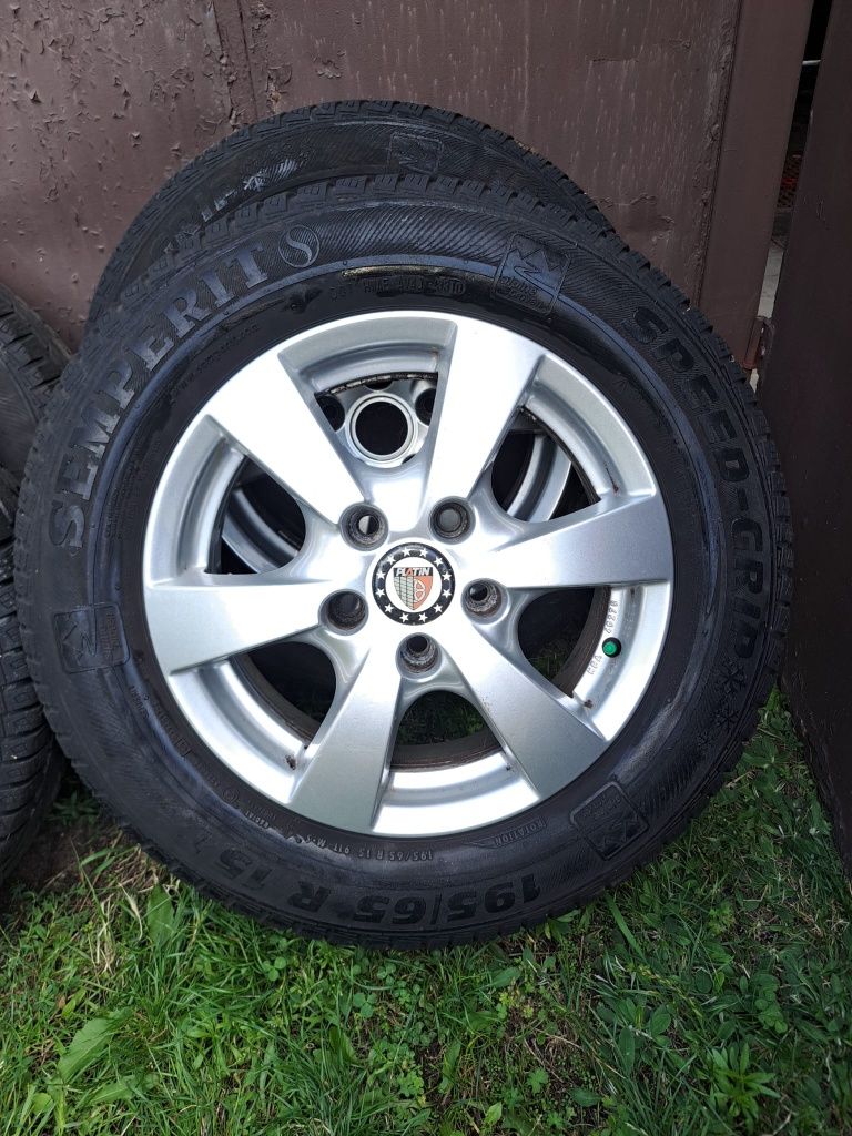 Sprzedam felgi z oponami 195/65 R 15