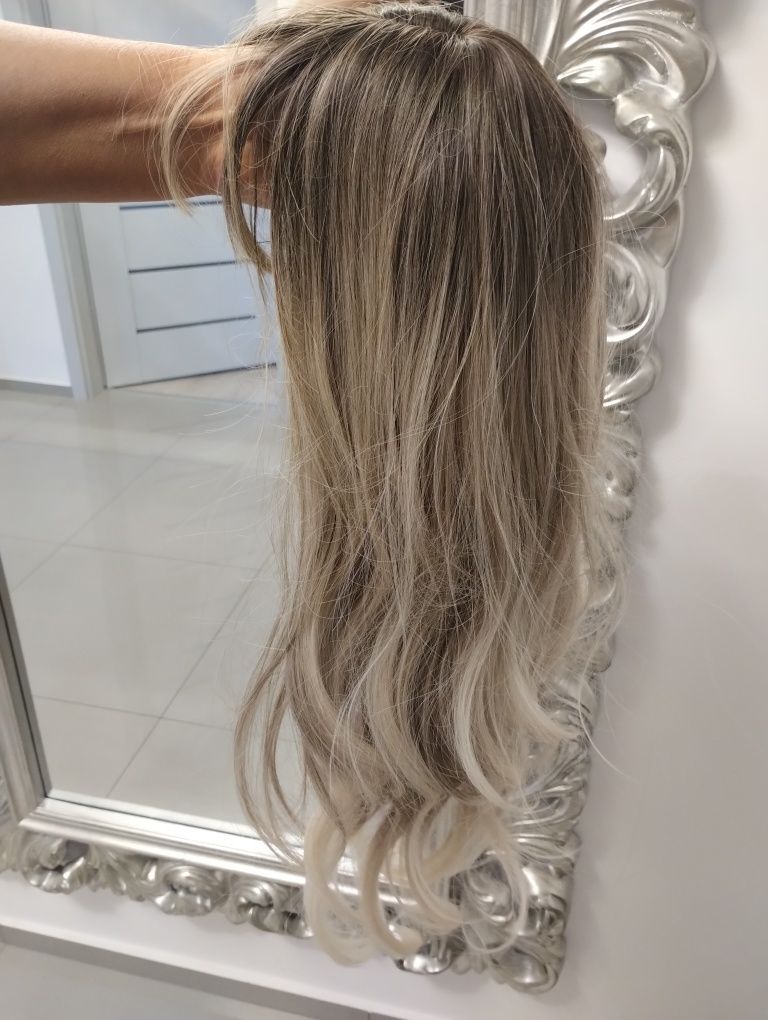 Peruka blond ombre z platyna