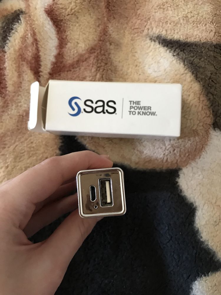 Power bank sas nowy