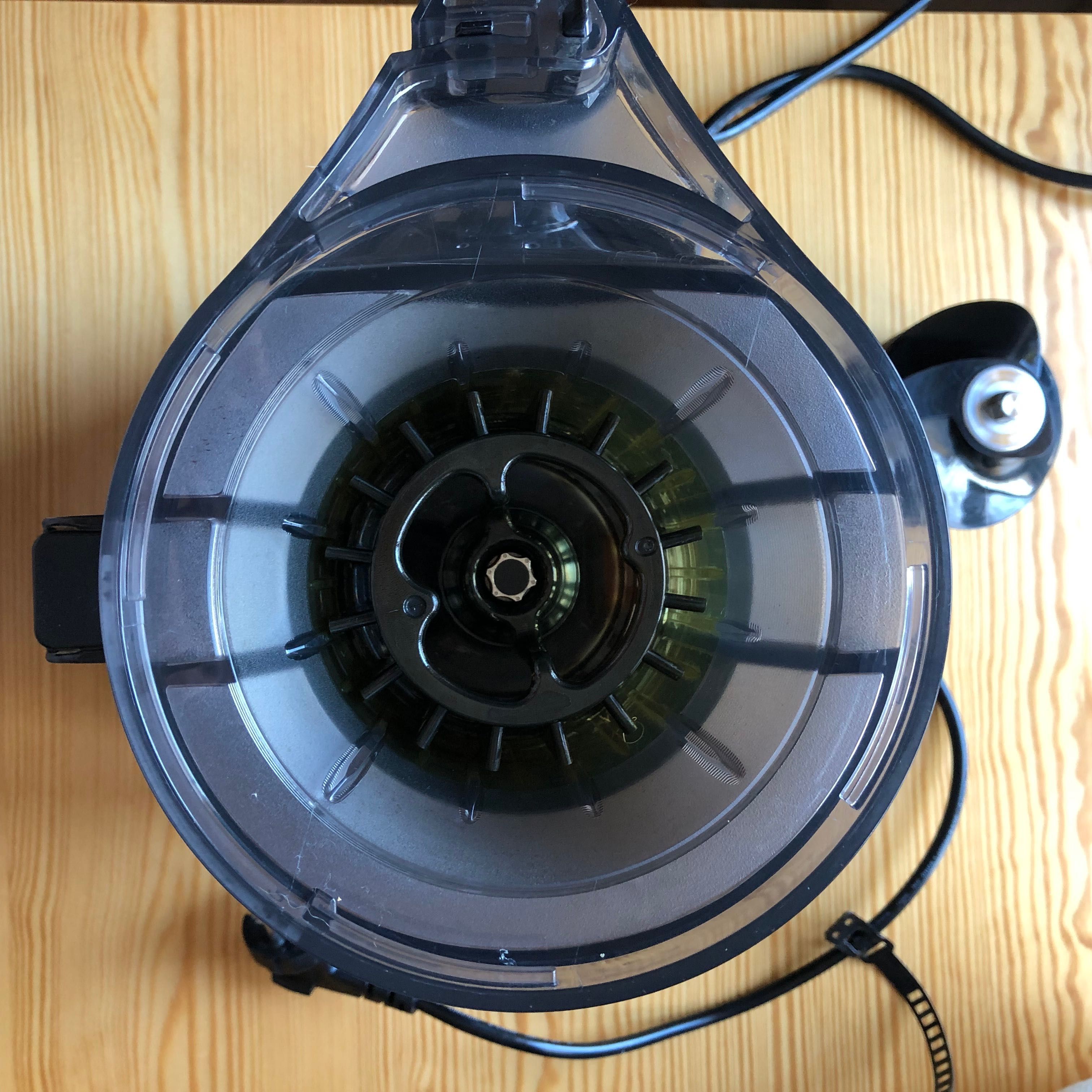 Wyciskarka wolnoobrotowa Hurom H300E