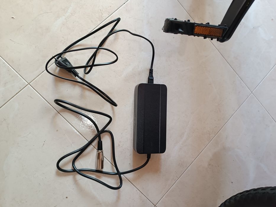 Bicicleta elétrica ST 100 Nova