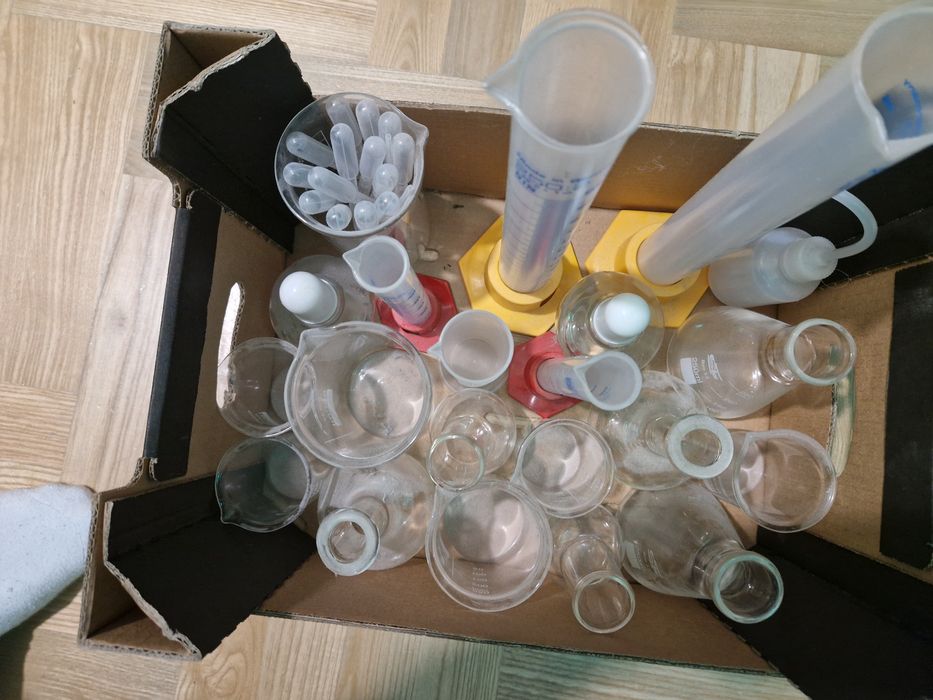 Sprzęt laboratoryjny chemiczny
