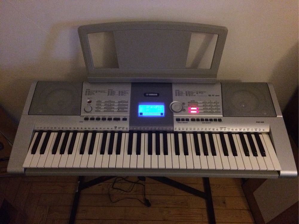 Teclado elétrico Yamaha